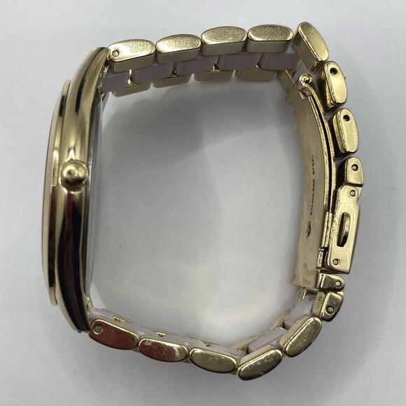 Women’s Michael Kors Slim Runway MK-4295 Two Tone Quartz 41 mm Watch Working main image 7